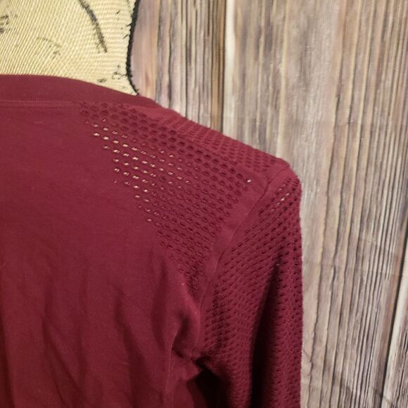 3 for $25 Fabletics Top  - Picture 5 of 11